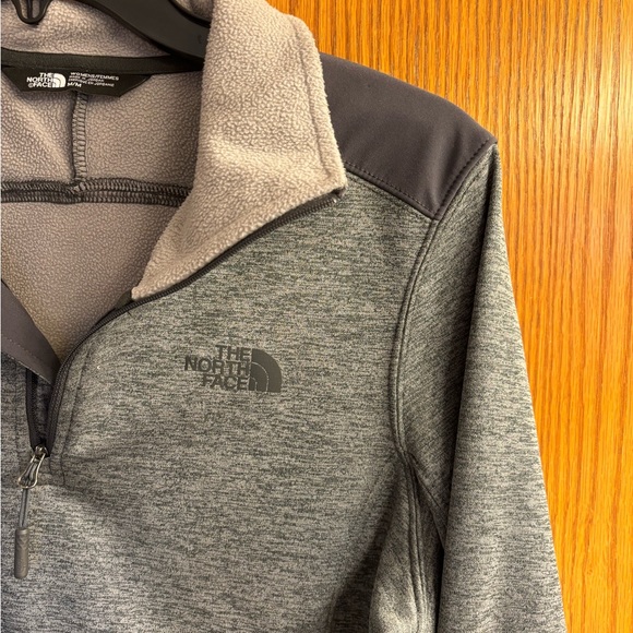 The North Face 3/4 Zip Long Sleeve Grey - Picture 3 of 12